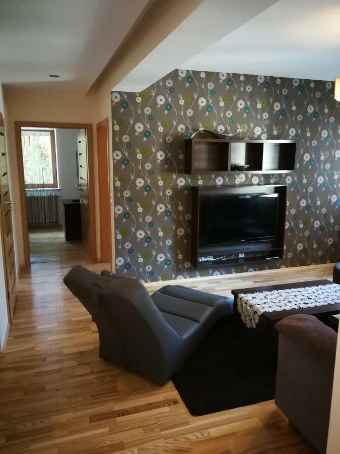 Apartment Hania *